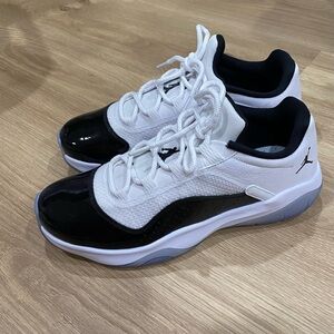 Men’s Air Jordan 11 Cmft Low size 9.5- like brand new